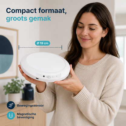 Foto die schaal en afmeting van een draadloze plafondlamp toont.